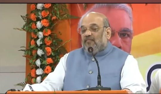 चुनावी सभा में अमित शाह ने दिया ट्राईबल यूनिवर्सिटी और शिक्षकों के वेतन वृद्धि का आश्वासन