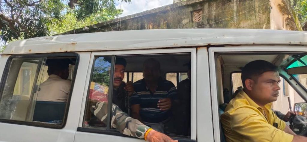 एसीबी की टीम ने टंडवा थाने के एएसआई को 3 हजार रिश्वत लेते रंगे हाथ पकड़ा