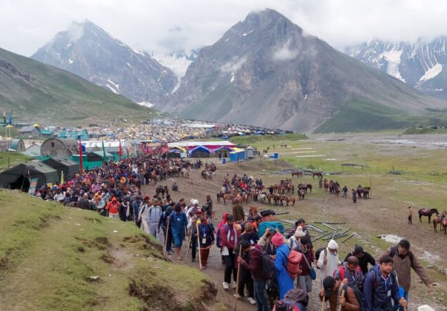 अमरनाथ यात्रा के लिए जम्मू बेस कैंप से ट्रायल रन शुरू, सेना और एजेंसियों ने किया भूस्खलन से निपटने का मॉक ड्रिल