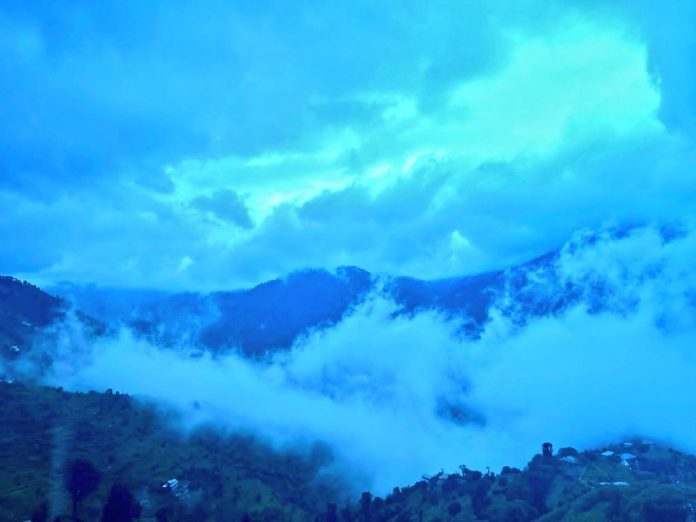 जम्मू-कश्मीर: उधमपुर में आतंकियों और सुरक्षाबलों के बीच मुठभेड़ जारी, संदिग्ध गतिविधियों के इनपुट पर सुरक्षाबलों की घेराबंदी