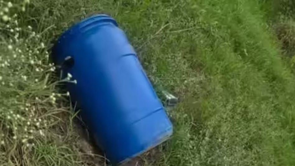 मेरठ के बाद लुधियाना में नीले ड्रम से लाश मिलने पर इलाके में हड़कंप, रस्सी से बंधे हुए थे पैर और गला ,नया ड्रम देख पुलिस को साजिश की आशंका, 42 ड्रम कंपनियों से पूछताछ जारी