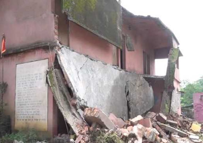 रांची में बंद पड़े स्कूल की छत गिरने से बुजुर्ग की मौत, दो घायल