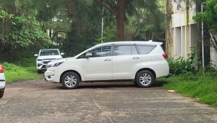 हजारीबाग खनन कार्यालय में ईडी की दबिश, दस्तावेजों की जांच जारी, ईडी की छानबीन में खनन विभाग, योगेंद्र साव परिवार पर नजर