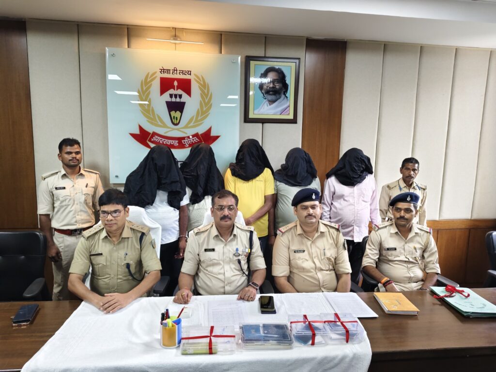 डंकी रूट से लोगों को अमेरिका भेजने वाले अंतरराष्ट्रीय गिरोह का भंडाफोड़, पांच गिरफ्तार