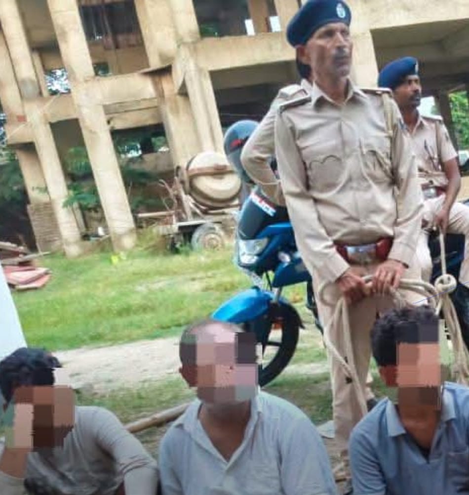 पतौर थाना पुलिस ने किया बड़ी चोरी का खुलासा, 7 अपराधी गिरफ्तार, भारी मात्रा में सोना-चांदी बरामद