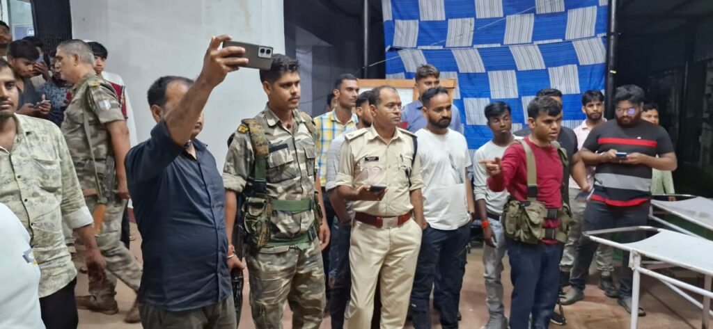 चतरा में पुलिस मुठभेड़ में कुख्यात अपराधी उत्तम यादव ढेर, रंगदारी, लूट और अवैध हथियार कारोबार से जुड़े कई मामले दर्ज