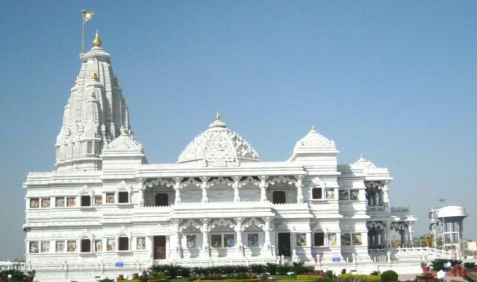 वृंदावन का प्रेम मंदिर के प्रारूप पर 70 लाख की लागत से तैयार हो रहा भव्य पंडाल