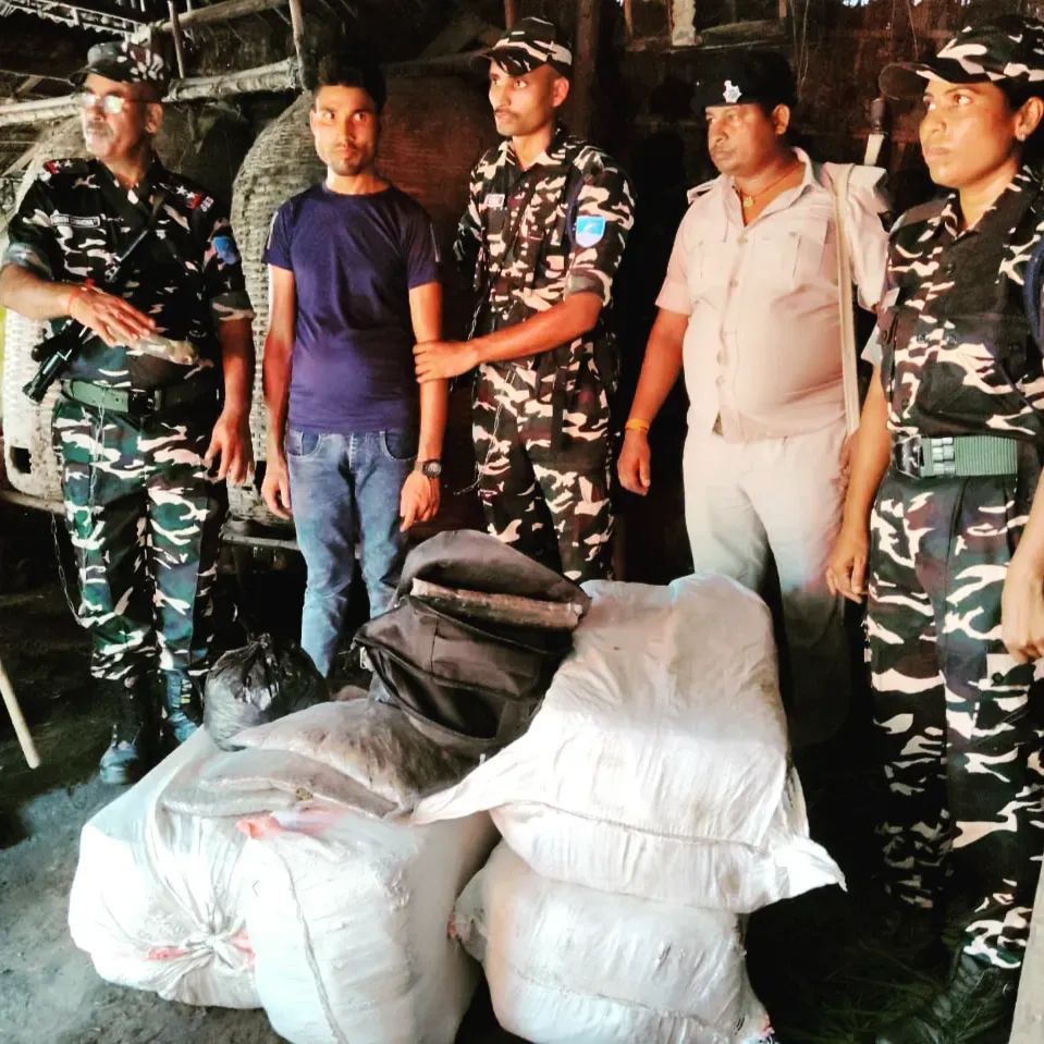 पुलिस और एसएसबी के संयुक्त अभियान में 118 किलो तस्करी का गांजा जब्त, एक गिरफ्तार