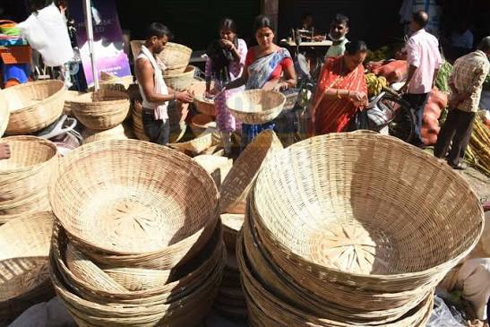 हजारीबाग में भी नहाय-खाय के साथ छठ महापर्व की हुई शुरुआत, घाटों पर उमड़ी श्रद्धालुओं की भीड़