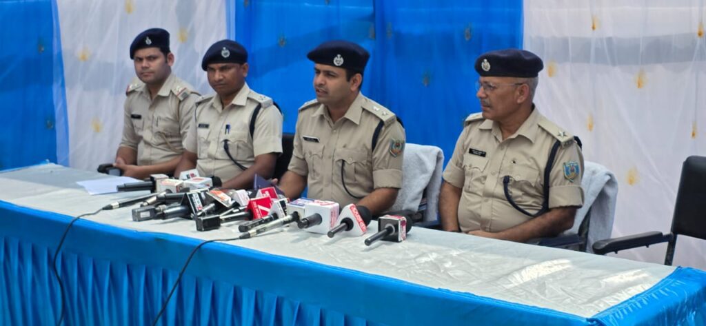 रांची पुलिस ने किया बाइक चोर गिरोह का भंडाफोड़,पांच आरोपित गिरफ्तार