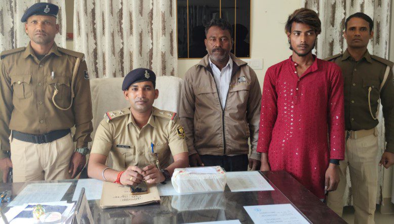 बाइपास ओवरब्रिज से 745 ग्राम चरस के साथ दो तस्कर गिरफ्तार