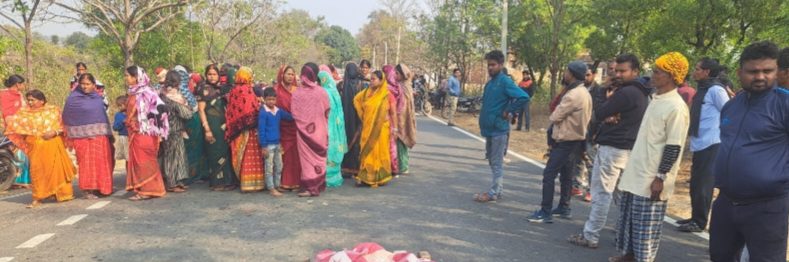 लापता बच्चे का शव बरामद, आक्रोशित ग्रामीणों ने किया सड़क जाम