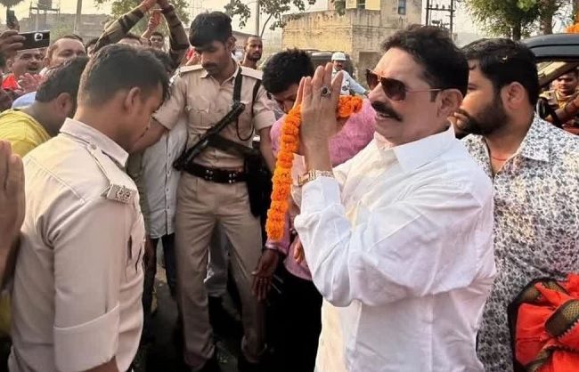 मोकामा विधायक अनंत सिंह का जेल से बाहर आते ही शक्ति प्रदर्शन,50 किमी रोड शो में उमड़ा जनसैलाब, खुद को बताया निर्दोष