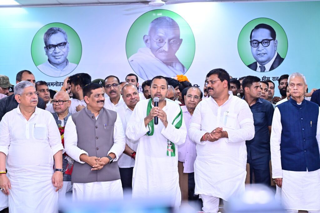 जदयू में शामिल हुए निशांत कुमार, बोले– पिता के मार्गदर्शन में करूंगा जनकल्याण का काम