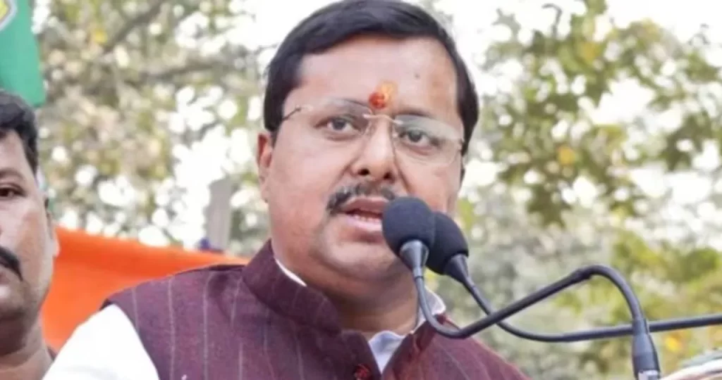 Nitin Naveen Resignation