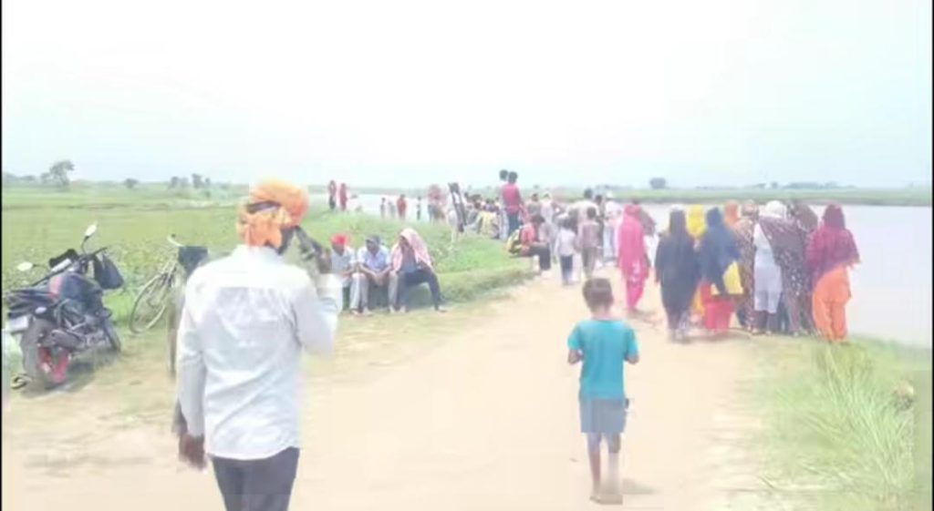 सरायगढ़ में बड़ा हादसा टला, नदी में पलटी नाव 15 लोगों की जान बची