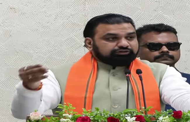 बिहार में शुरू हुई हेली टूरिज्म सेवा, अब हेलीकॉप्टर से करें पटना से राजगीर, वाल्मीकिनगर और मुंडेश्वरी धाम के दर्शन