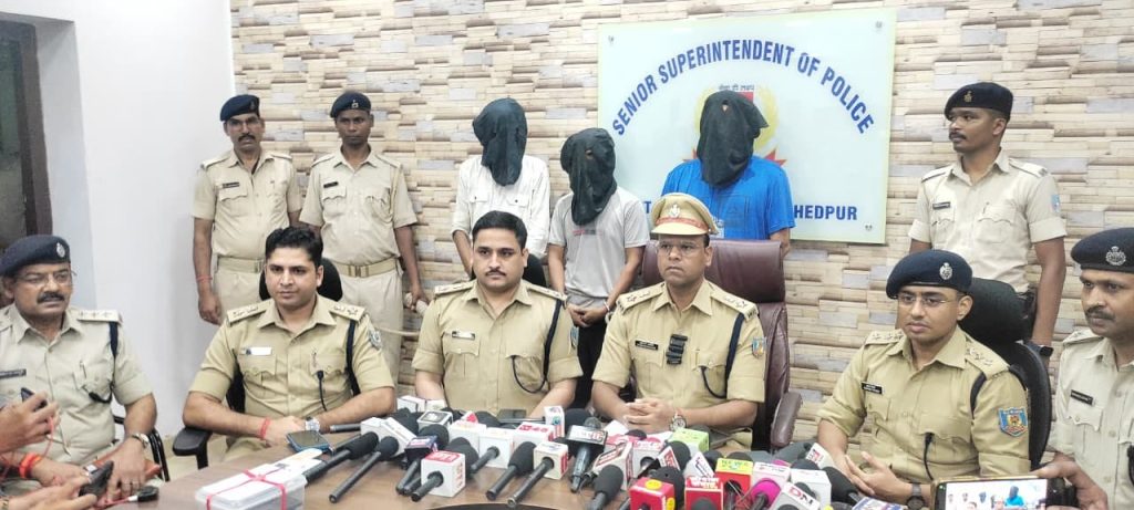 जमशेदपुर DD Bar Murder: बार संचालक और भाजपा नेता नीरज सिंह समेत तीन आरोपितों को पुूलिस ने भेजा जेल, अबतक 12 आरोपी गिरफ्तार, मुख्य आरोपित ने किया सरेंडर