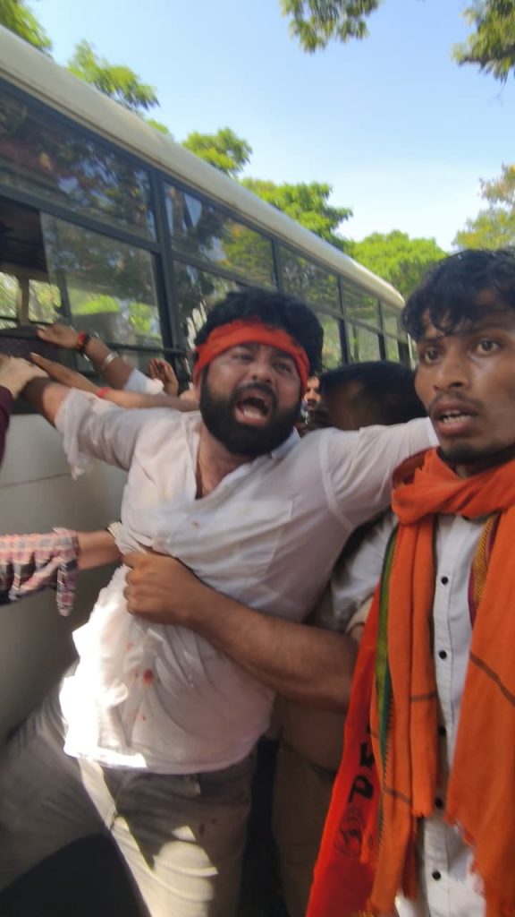 रांची में ABVP का विधानसभा घेराव, पुलिस ने रोका मार्च; 200 से अधिक कार्यकर्ता हिरासत में
