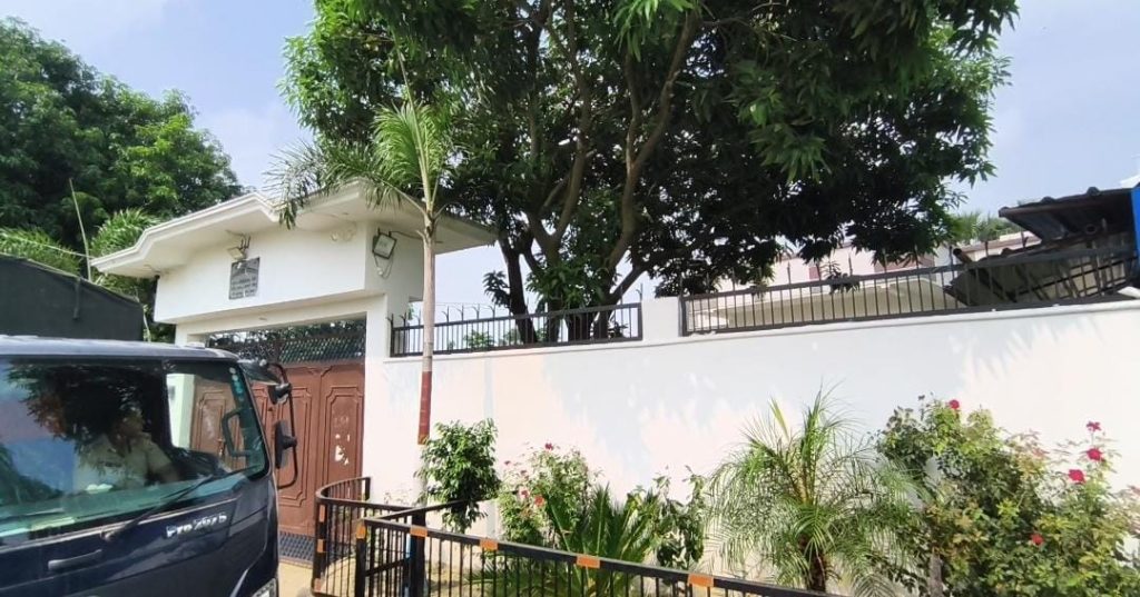 आय से अधिक संपत्ति मामले में डीपीओ अजीत अमर के कई ठिकानों पर ईओयू का छापा,घर-दफ्तर खंगाल रही जांच टीम