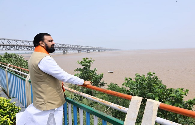 गंगा का जलस्तर बढ़ा, पटना में बाढ़ का खतरा; CM ने किया घाटों का निरीक्षण