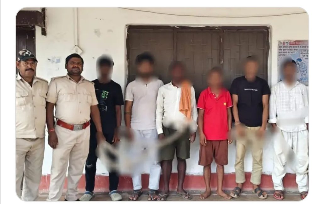 से/क्स स्कॉर्ट जॉब और वशीकरण के नाम पर साइबर ठगी करने वाले 6 अपराधी पुलिस के हत्थे चढ़े
