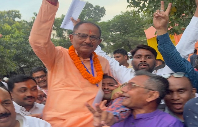 बिहार विधान परिषद चुनाव: तिरहुत से भाजपा के नरेंद्र प्रसाद सिंह जीते, दरभंगा में जनसूराज की जीत तय