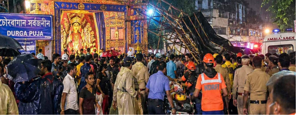 कोलकाता में चोरबगान पूजा पंडाल में दुर्गा पूजा पंडाल में भगदड़, 17 की मौत और 15 घायल