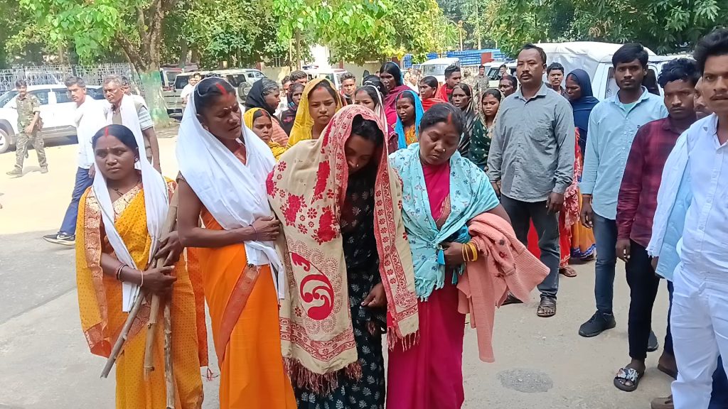लातेहार में महिला से मारपीट के आरोप में बरियातू थाना प्रभारी और सिपाही निलंबित